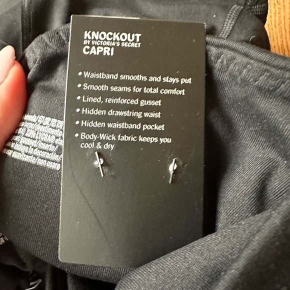VS KNOCKOUT CROP LEGGING NEW WITH TAGS - Picture 6 of 6